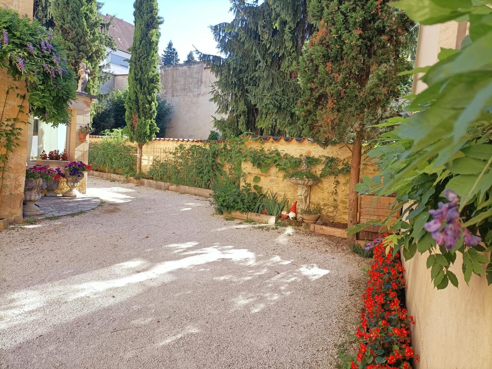 Les Chambres D'Hotes Chez Alisa Et Daniel Sarlat-la-Canéda Exterior foto